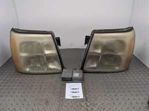 2002 to 2006 Cadillac Escalade Left+Right Set Xenon HID Headlight Oem 1156002 - Picture 1 of 12