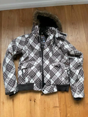 Skijacke Damen Snowboardjacke Winterjacke Protest 40(L) Top Zustand - Bild 1 von 4