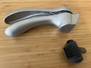 Pampered Chef Garlic Press w/ Cleaning Tool 2575 Ergonomic Handle Easy Squeeze - Picture 1 of 14