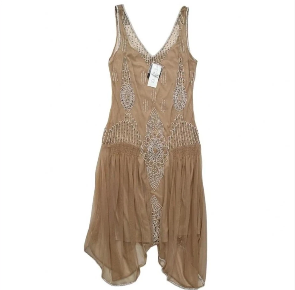 Винтажное женское платье-флиппер 1920-х средний размер с бисером  - Изображение 1 из 4