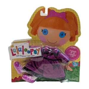 Lalaloopsy Coser Mágico! Coser lindo! Abrigo de muñeca Fashions Fit All Lalaloopsy nuevo - Imagen 1 de 4