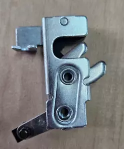 SOUTHCO ROTARY LATCH LEFT HAND PUSH TO CLOSE R4-10-41-506-10 - Picture 1 of 4