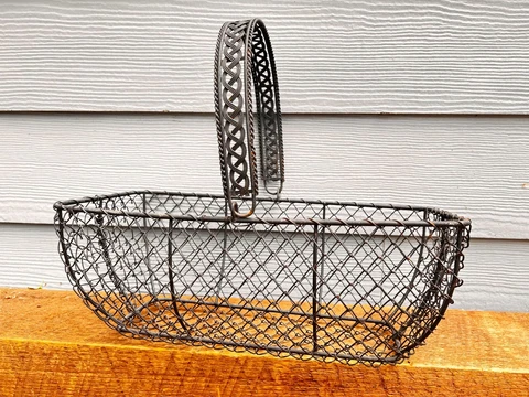Vintage Wire Mesh Egg Basket With Handle Antique Primitive Cover