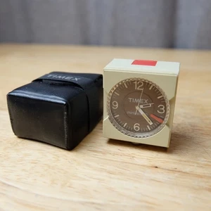 Mini reloj despertador Timex vintage con estuche - SIN PROBAR | NECESITA BATERÍA - Imagen 1 de 10