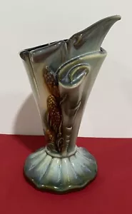 Jarrón de colección pergamino y pino de cerámica de casco de 10 - Imagen 1 de 10