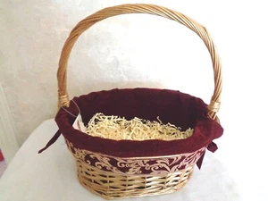 Christmas Gold 11 in. Basket with Handle & Satin Liner (#5755). - Picture 1 of 10