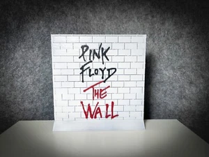 The Wall Pink Floyd Actionfigur Nerd Geek Geschenk Sammlung Edition Rock Fan Art - Bild 1 von 3
