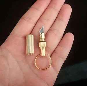 Schlüsselanhänger Mini Messer Werkzeug Papier Schneidemesser Geschenk - Bild 1 von 7
