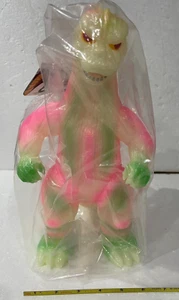 Godzilla Store Limited Marusan Godzilla (1974) 450 Night Cherry Blossoms Ver. - Picture 1 of 14