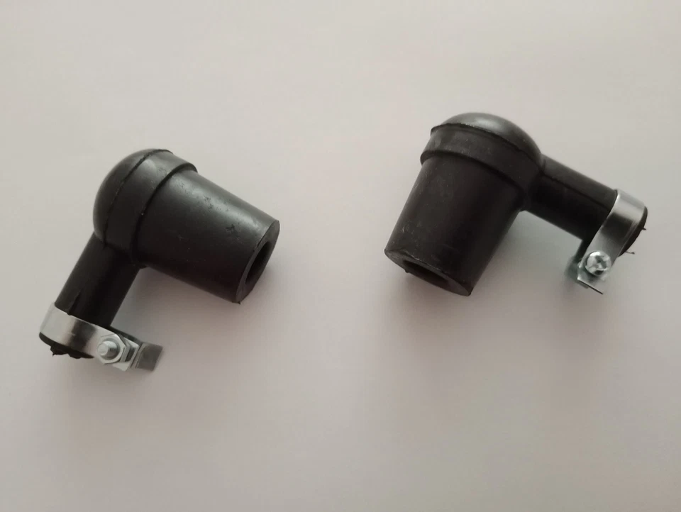 BSA A7 A10 RGS carretera COHETE GOMA BUJÍA TAPAS PAR SIN RESISTENCIA Foto 1 de 1