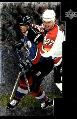 1997-98 Upper Deck Black Diamond #96 Joe Sakic Colorado Avalanche HOF - Image 1 of 2