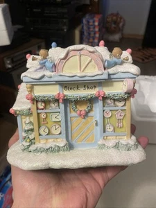 Precious Moments Hawthorne Village "TICK TOCK RELOJ SHOP" - Imagen 1 de 11