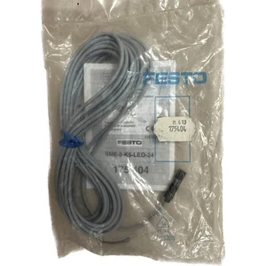 FESTO Proximity Sensor 175404 / SME-8-K5-LED-24 - Picture 1 of 3