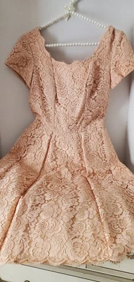 🎀 Vestido de cóctel vintage años 50 Emma Domb color rosa rubor encaje Foto 1 de 4