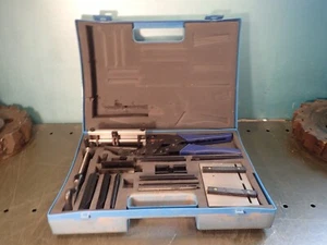Amp-Latch 768942-1 Ribbon Cable Connector Hand Tool Kit 768340-1 With Case: Used - Photo 1/16