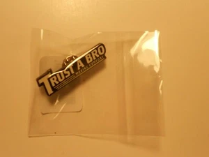 Marvel HAWKEYE Funko POP! TRUST A BRO ENAMEL PIN Collector Corps Exclusive NIP - Picture 1 of 5