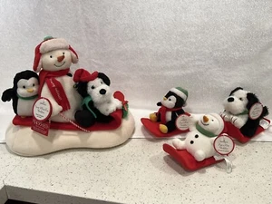 Hallmark 2007 SNOW WHAT FUN SLEDDER musical plush & Zip N Go Sledder 4pc Set NWT - Picture 1 of 18