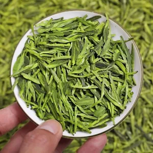 Dragon Well Green Tea, New Spring Organic Tea, Longjing Chinese Green Tea - Picture 1 of 4