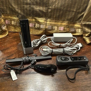 Pacchetto Videogiochi Nintendo Wii REMOTO Console NERA, accessori testati - Foto 1 di 13