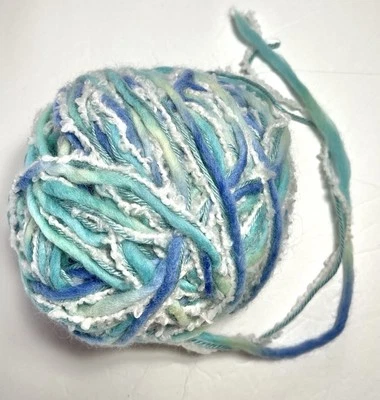 无品牌散装纱线。 批量 1 多色。 I Combine Shipping, 阅读 — 第 1/2 张图片