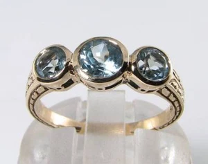 9K 9CT GOLD SKY BLUE TOPAZ ART DECO INS 3 STONE TRILOGY RING SIZE S 1/2 - Picture 1 of 5