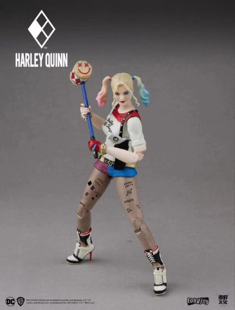 Boneca Arlequina Harley Quinn Action Figure Mafex Joker