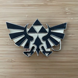 Nintendo THE LEGEND OF ZELDA Black and Gold Triforce Belt Buckle 2008 - Picture 1 of 5