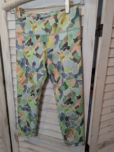 Athleta Girl High Rise Printed Chit Chat Capri Size M (8-10), mosaic - Picture 1 of 3