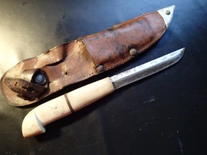 VINTAGE VERY OLD HANDMADE KNIFE w LEATHER SHEATH & HORN HANDLE FINLAND FINNISH - Picture 1 of 12