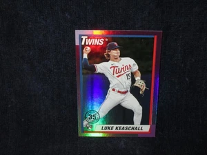 2025 Topps Update 35th Anniversary Rookie Luke Keaschall #U90-1 - Picture 1 of 2