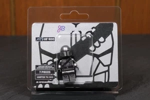 LEGO® Minifigur by JB Spielwaren - Chrome Metallic Armored Babysitter #198 / 400 - Picture 1 of 2