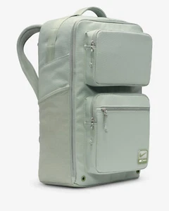 Nike Utility Speed Mochila 27L Bolsa de Gimnasio Viaje Jade Horizon Verde Aceite FN4106 370 - Imagen 1 de 13