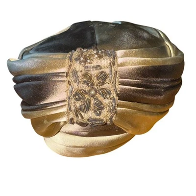 Sombrero Turbante Satinado Dorado De Colección Cuentas Acentos Florales Hecho en Unión EE. UU. Steampunk Elegante Foto 1 de 4