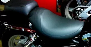 Funda de asiento lisa de 2 piezas hecha a medida para motocicleta HONDA Magna VF750 1994-2003 - Imagen 1 de 2