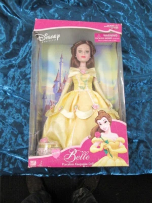 Disney La Bella y la Bestia Princesa Bella Muñeca de Recuerdo de Porcelana 2002 Foto 1 de 4