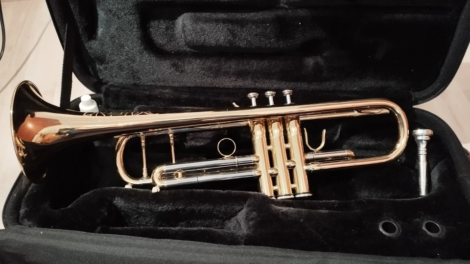 Trompete 🎺 Jupiter Tribune JTR-1000R, Mundstück, inkl. Koffer und Öl, gebraucht - Bild 1 von 4