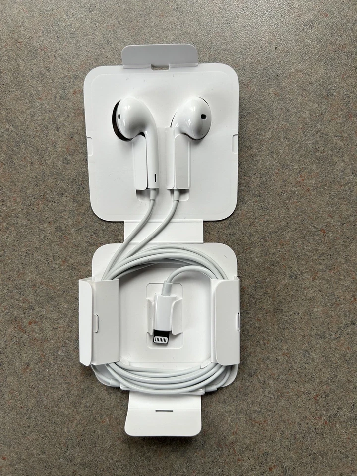 Auriculares con cable Apple EarPods Lightning originales iPhone 7 8 X Xr 11 14 Foto 1 de 1