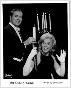Dick & Joanne Gustafson Magic Illusion Photograph 1960s Publicity Photo - Picture 1 of 2