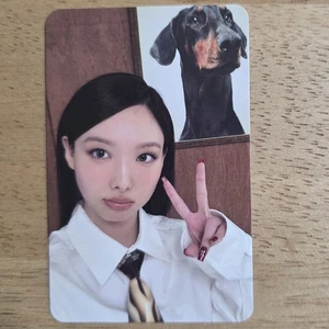 Tarjeta fotográfica oficial Nayeon dos veces cuarto álbum esto es para Kpop genuino - Imagen 1 de 2