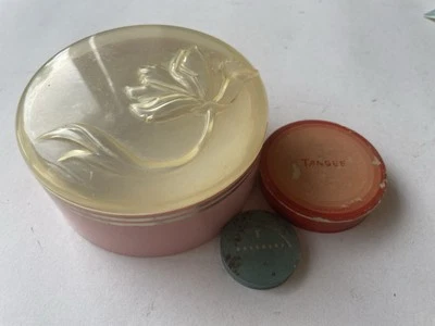 Lote de tocador vintage Jontue caja de polvo polvo facial tangee Woodbury polvo estaño Foto 1 de 4