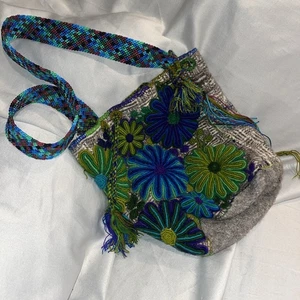 Bolso Cubo de Hombro de Lana Fieltro Floral Tejido Boho Borla Colorida - Imagen 1 de 6