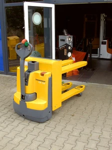 Jungheinrich EJC C20 Hubwagen 318 Std  Doppelstockhubwagen Hochhubwagen Ameise - Bild 1 von 8