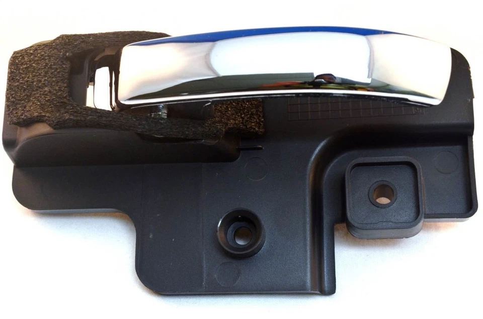 fits 2007 to 2008 Jeep Patriot Interior Door Handle Left Chrome ABS - Imagem 1 de 2