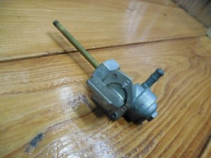 85-16 Honda Rebel 250 CMX250C PETCOCK / FUEL VALVE / ON OFF RES 16950-KEN-B11