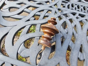 3 5/8" antique clock finial, nice old varnish clockmakers spares - Picture 1 of 6