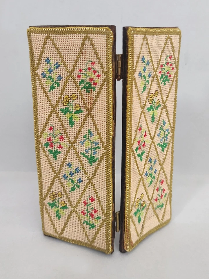 Antigua casa de muñecas años 20 aguja pantalla plegable divisor de habitaciones hecho a mano Foto 1 de 4