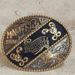2010 MNJHSRA Rodeo National QUALIFIER LARGE TROPHY BELT BUCKLE 4.5" x2.5" Silver - Picture 1 of 3