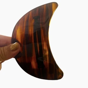 Extraordinario pasador francés en forma de luna de los años 70, XL 5” de largo, hecho a mano en París - Imagen 1 de 4