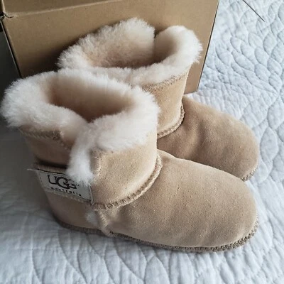 Botines bebé Ugg talla L Foto 1 de 4