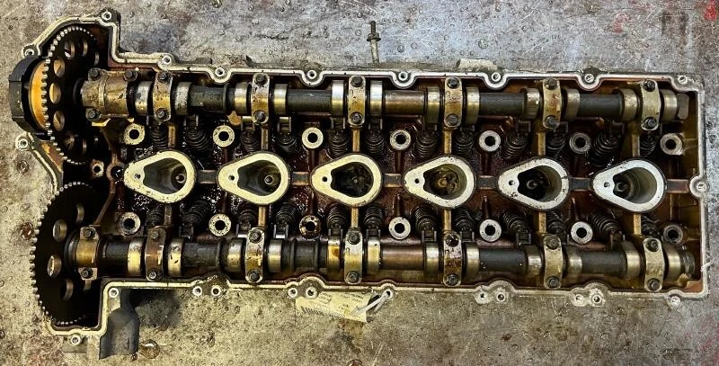 2006 2007 Chevy TrailBlazer 4.2L Engine Head Cylinder Assembly OEM - Image 1 of 1